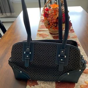 Relic shoulder bag purse